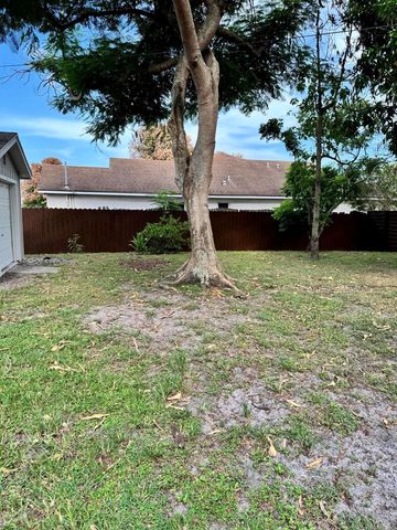 749 SW Mccracken Avenue, Port St. Lucie, FL 34953