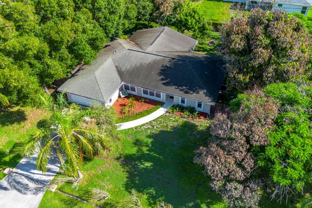 749 SW Mccracken Avenue, Port St. Lucie, FL 34953