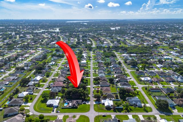 749 SW Mccracken Avenue, Port St. Lucie, FL 34953