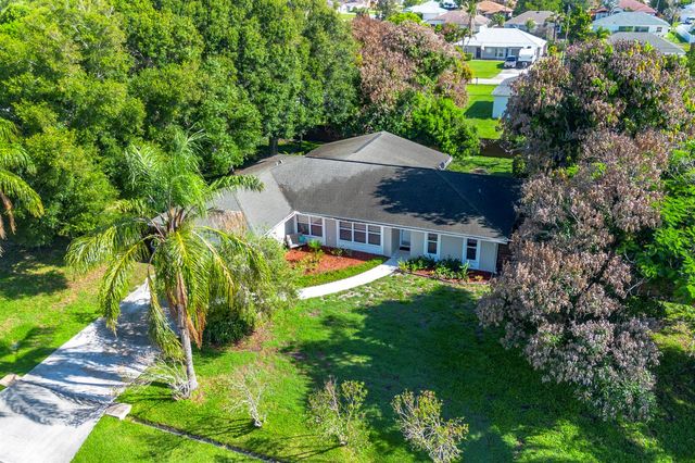 749 SW Mccracken Avenue, Port St. Lucie, FL 34953