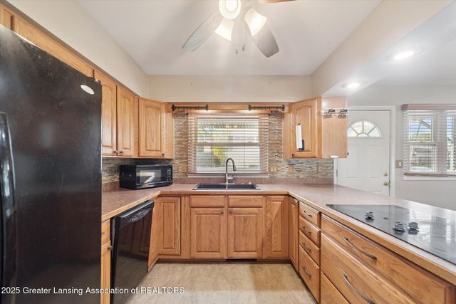 3333 W Willow Street, Lansing, MI 48917