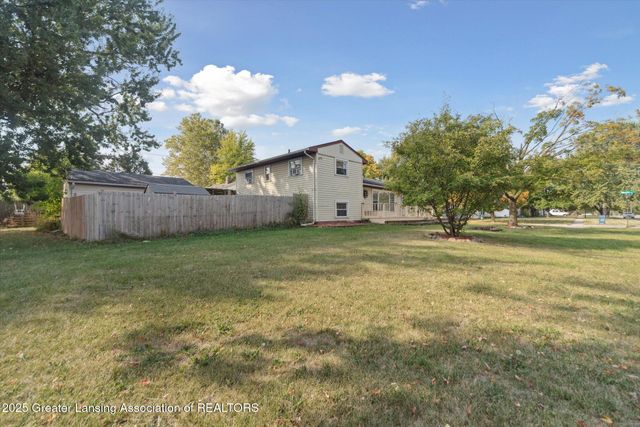 3333 W Willow Street, Lansing, MI 48917