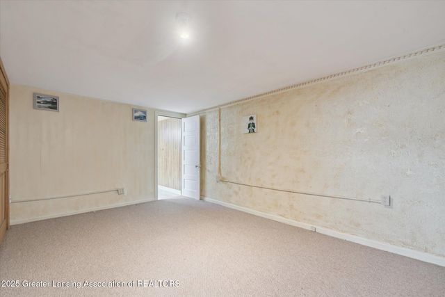 3333 W Willow Street, Lansing, MI 48917