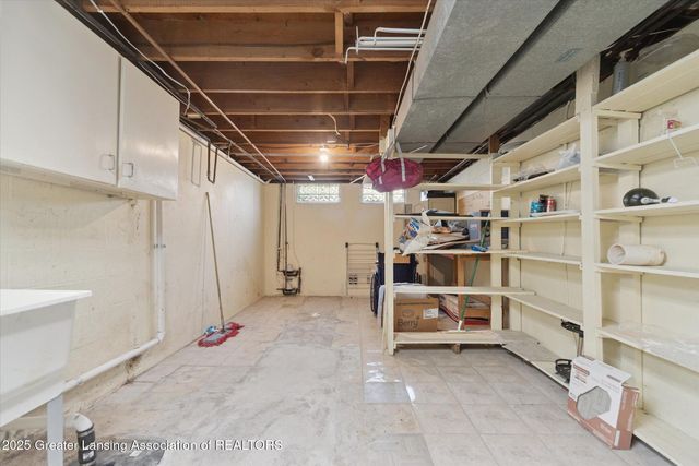 3333 W Willow Street, Lansing, MI 48917