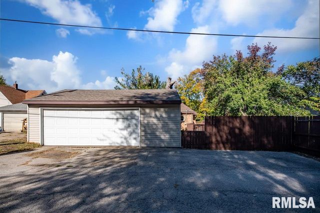 808 PARK Avenue, Pekin, IL 61554