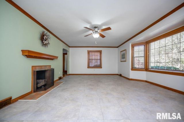 808 PARK Avenue, Pekin, IL 61554