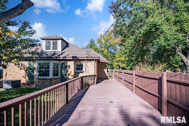 808 PARK Avenue, Pekin, IL 61554