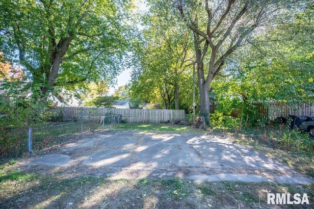 808 PARK Avenue, Pekin, IL 61554