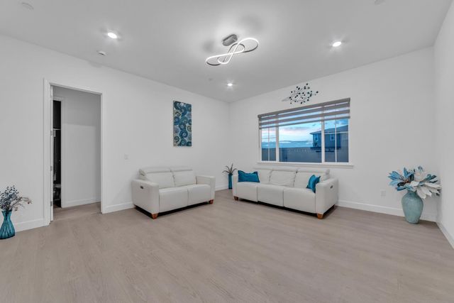 4631 Valley Terrace Cir, Folsom, CA 95630