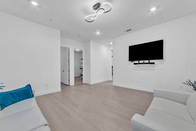 4631 Valley Terrace Cir, Folsom, CA 95630