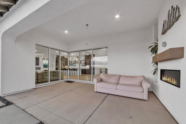 4631 Valley Terrace Cir, Folsom, CA 95630