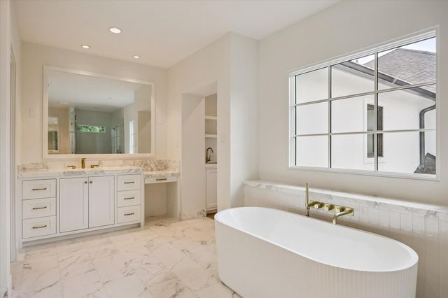 3920 University Boulevard, Houston, TX 77005