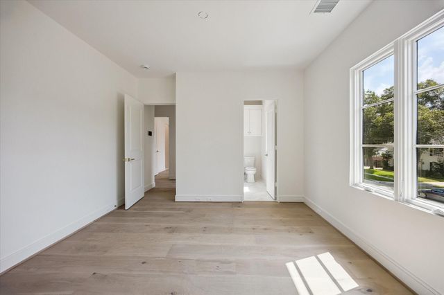 3920 University Boulevard, Houston, TX 77005