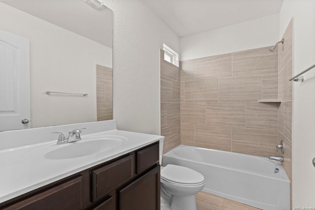 15143 Field Sparrow, San Antonio, TX 78253