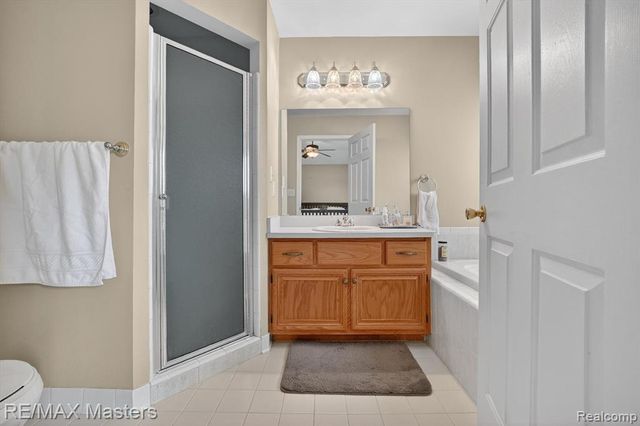 28817 Sugar Island Court, Rockwood, MI 48173