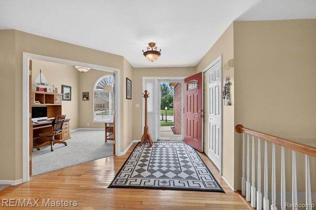 28817 Sugar Island Court, Rockwood, MI 48173