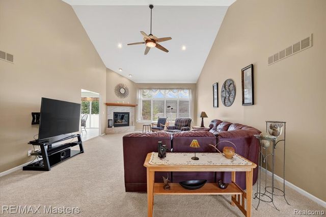 28817 Sugar Island Court, Rockwood, MI 48173
