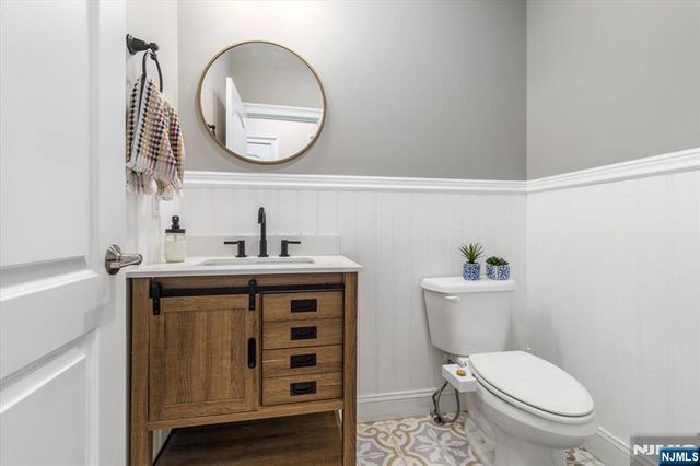 180 Terrace Avenue, Lodi, NJ 07644