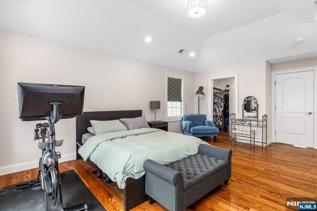 180 Terrace Avenue, Lodi, NJ 07644