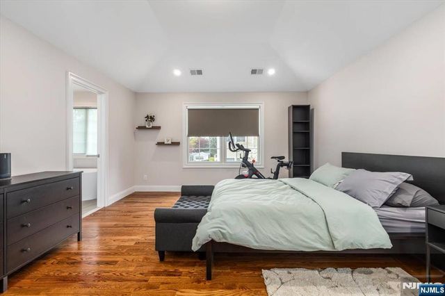 180 Terrace Avenue, Lodi, NJ 07644