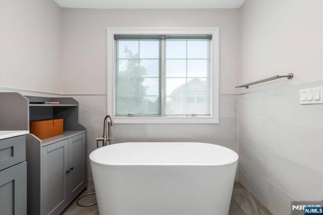 180 Terrace Avenue, Lodi, NJ 07644