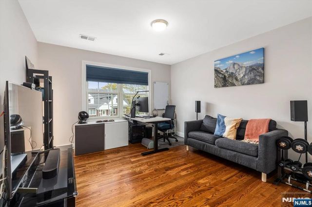 180 Terrace Avenue, Lodi, NJ 07644