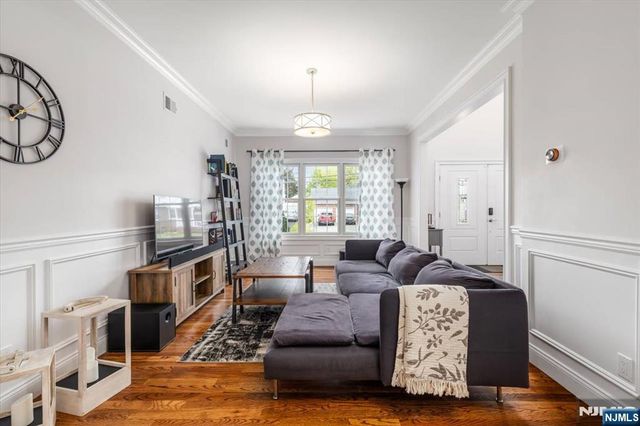 180 Terrace Avenue, Lodi, NJ 07644