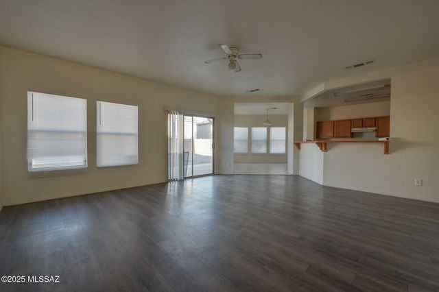 3482 N Rocky Spring Court, Tucson, AZ 85745