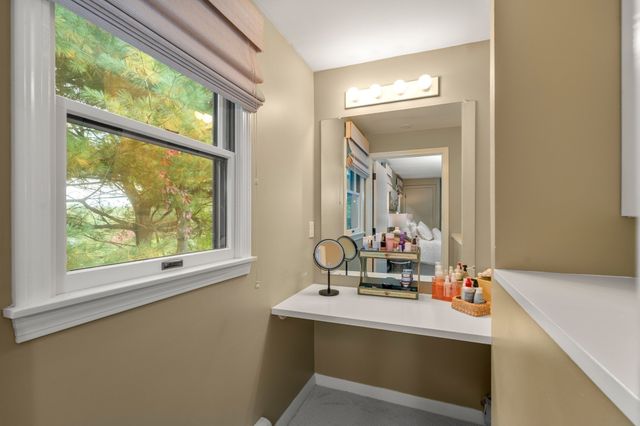 38 Hawthorne Rd, Wayland, MA 01778