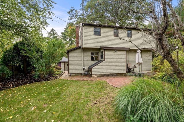 38 Hawthorne Rd, Wayland, MA 01778