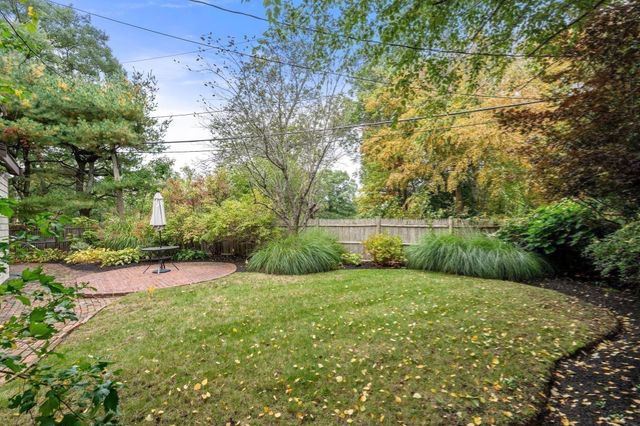 38 Hawthorne Rd, Wayland, MA 01778