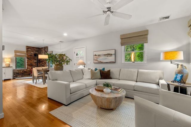38 Hawthorne Rd, Wayland, MA 01778