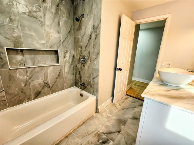 2525 Lyell Road, Gates, NY 14606