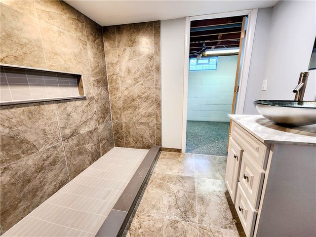 2525 Lyell Road, Gates, NY 14606