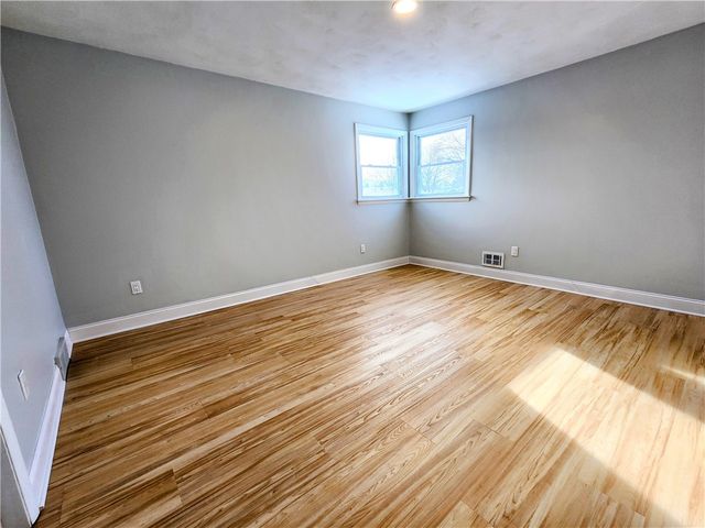 2525 Lyell Road, Gates, NY 14606