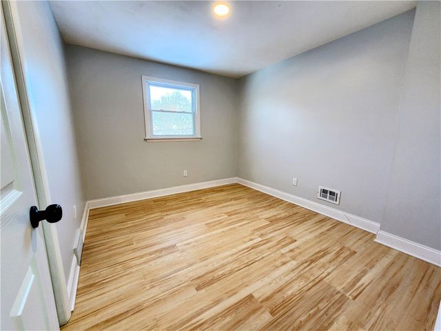 2525 Lyell Road, Gates, NY 14606