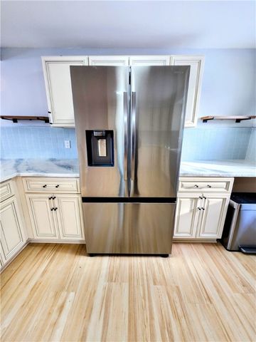 2525 Lyell Road, Gates, NY 14606