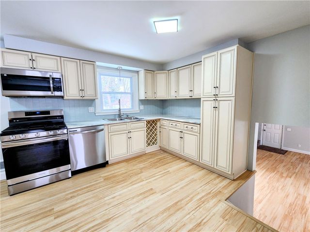 2525 Lyell Road, Gates, NY 14606