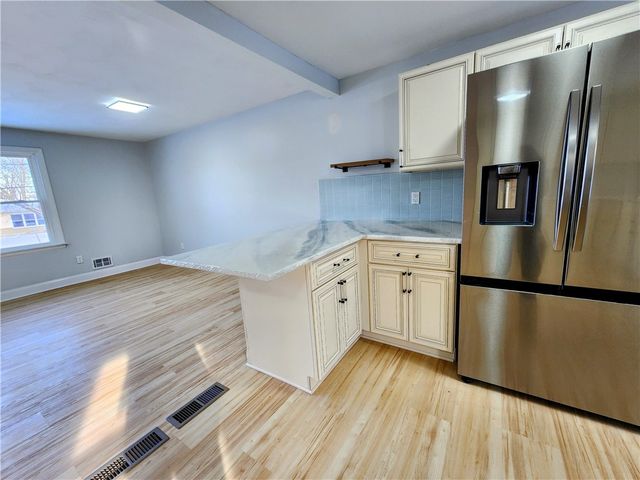 2525 Lyell Road, Gates, NY 14606