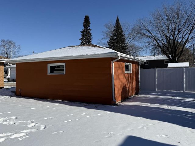 1519 ADAMS AVENUE, Oshkosh, WI 54902