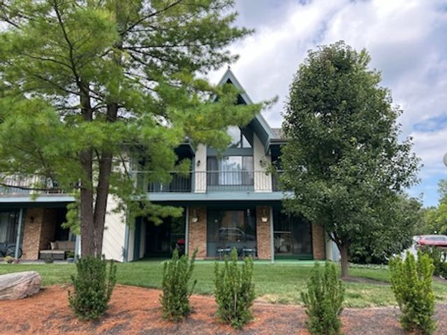 1936 Washington Drive, Washington Twp, OH 45458