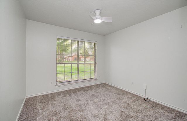 914 Garrett Drive, Magnolia, TX 77354