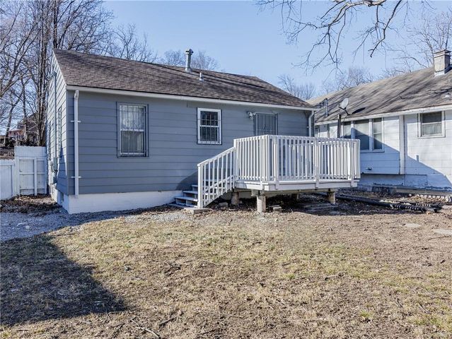 2457 Poplar Avenue, Kansas City, MO 64127