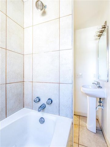 2457 Poplar Avenue, Kansas City, MO 64127