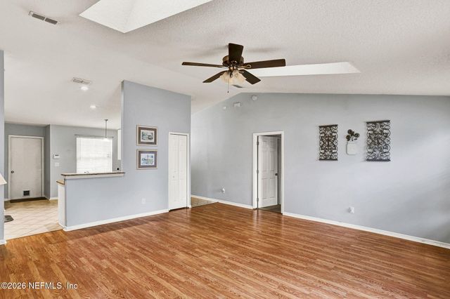 2925 COLLEGE PARK Drive, Middleburg, FL 32068
