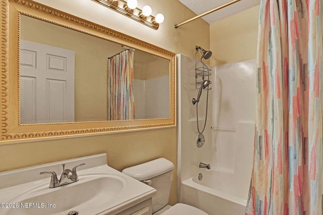 2925 COLLEGE PARK Drive, Middleburg, FL 32068