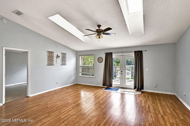 2925 COLLEGE PARK Drive, Middleburg, FL 32068