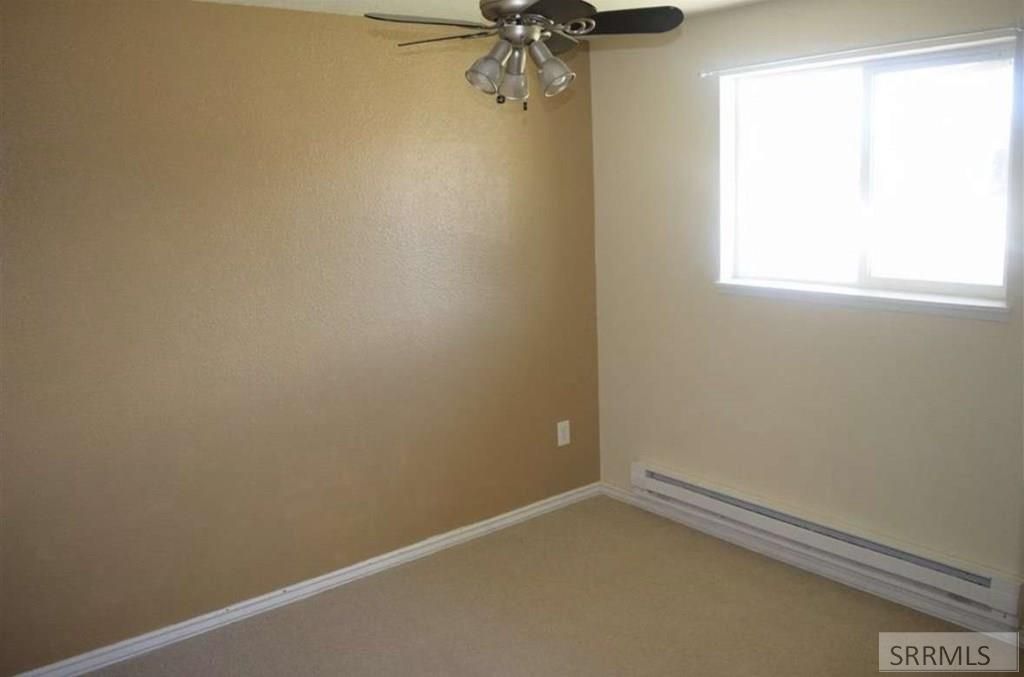 Image 8 of property listing at 856 Sawtooth Street, Chubbuck, ID 83202