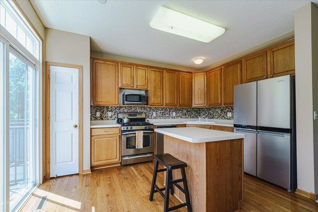 15826 Frisian Lane, Apple Valley, MN 55124