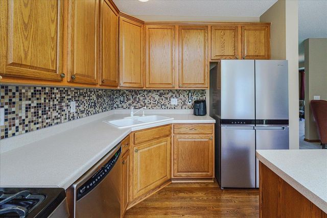 15826 Frisian Lane, Apple Valley, MN 55124
